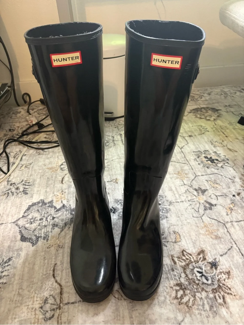 Hunter Black Gloss Rain Boots - Classic Logo Interior